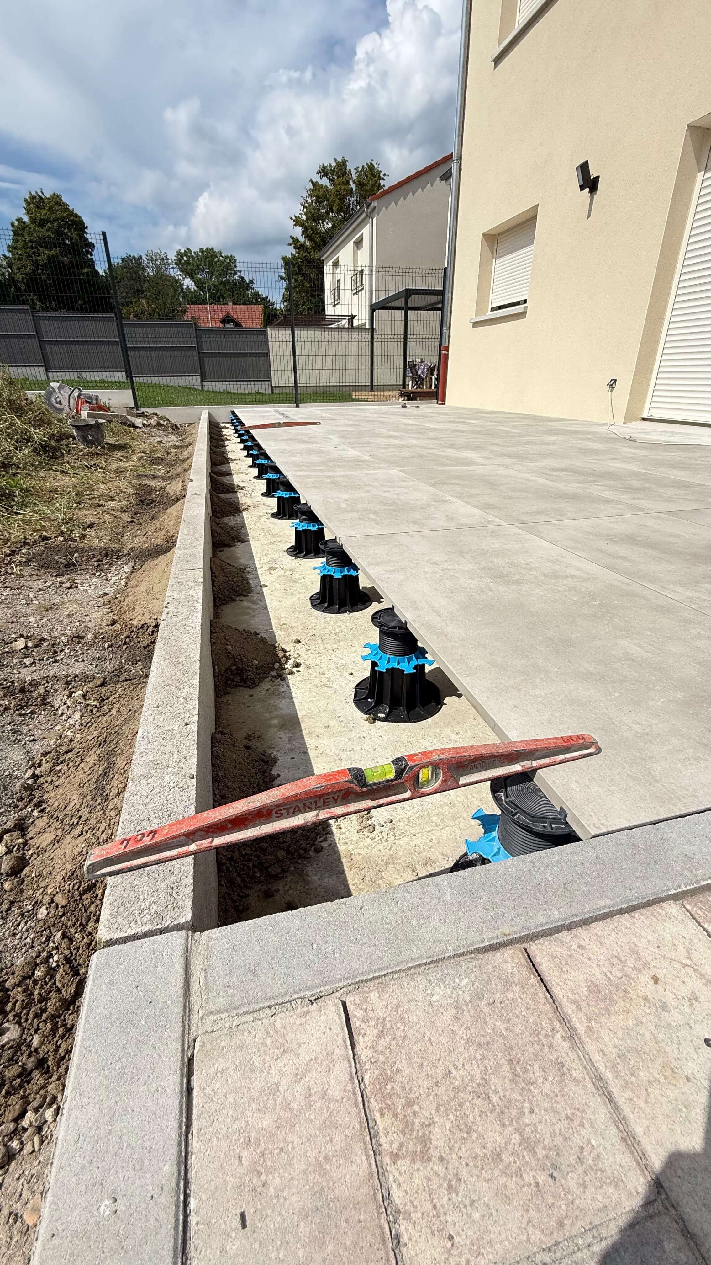 Terrasse en dalles sur plots à Metz